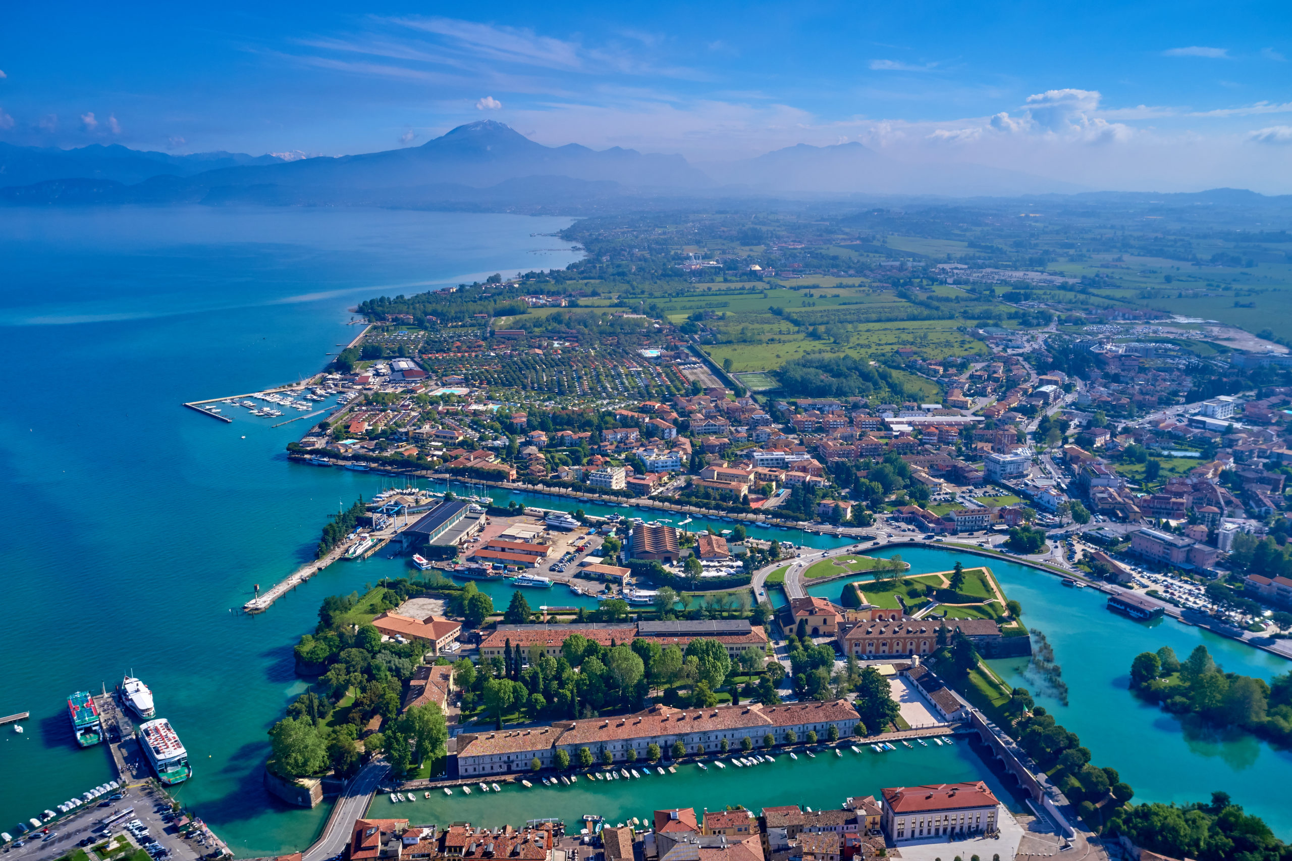 Lago di Garda sponda Veronese - Peschiera del Garda Lago di Garda sponda Veronese - Peschiera del Garda